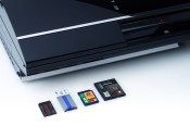 Alta, nera, bellissima. Ecco la PS3! - Immagine 1