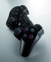Alta, nera, bellissima. Ecco la PS3! - Immagine 5