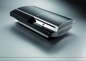 Alta, nera, bellissima. Ecco la PS3! - Immagine 7
