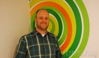Microsoft: Aaron Greenberg da un 6 all'evento di PS4