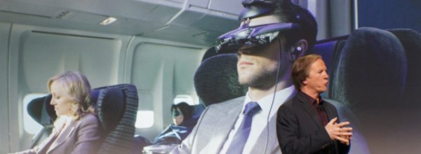 Sony mostra il proprio visore a Realt Virtuale