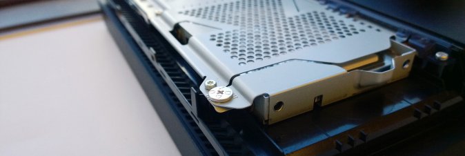 L'accesso ai dati di PS4 Pro? Sar migliore grazie all'interfaccia SATA 3.0