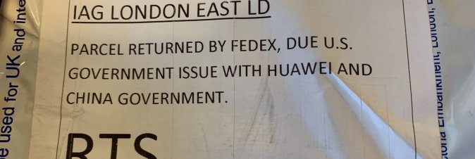 FedEx rifiuta la consegna di smartphone Huawei negli USA
