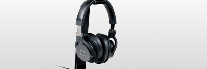 Arriva da Cooler Master lo stand per le cuffie che unisce stile a praticità