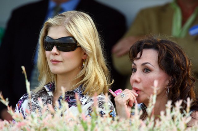 Rosamund Pike - Immagine 38 di 50