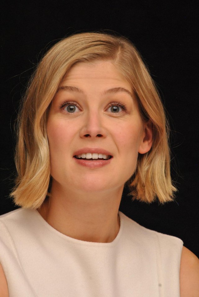 Rosamund Pike - Immagine 26 di 50
