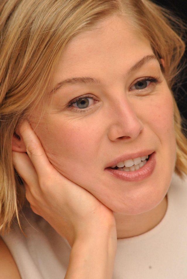 Rosamund Pike - Immagine 25 di 50